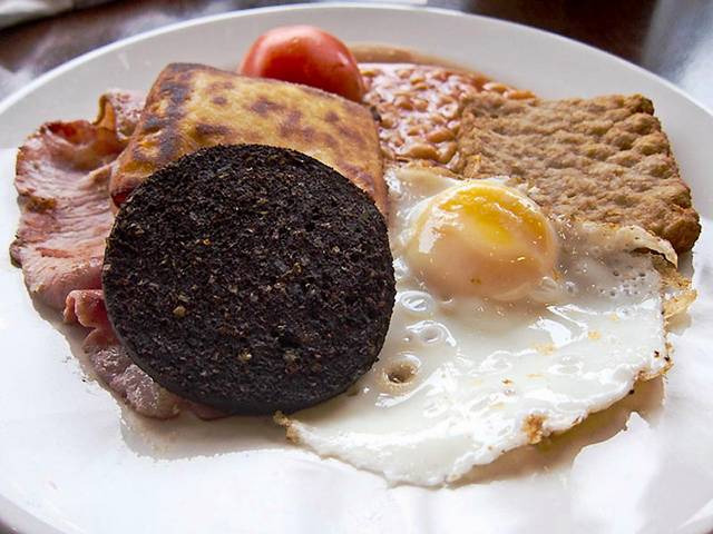 شاهد بالصور: ماذا تفطر الشعوب صباحا ؟  22+Scottish+breakfast