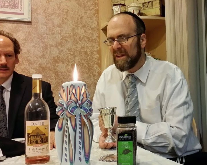 Rabbi Dovid Winiarz, The Facebuker Rebbe