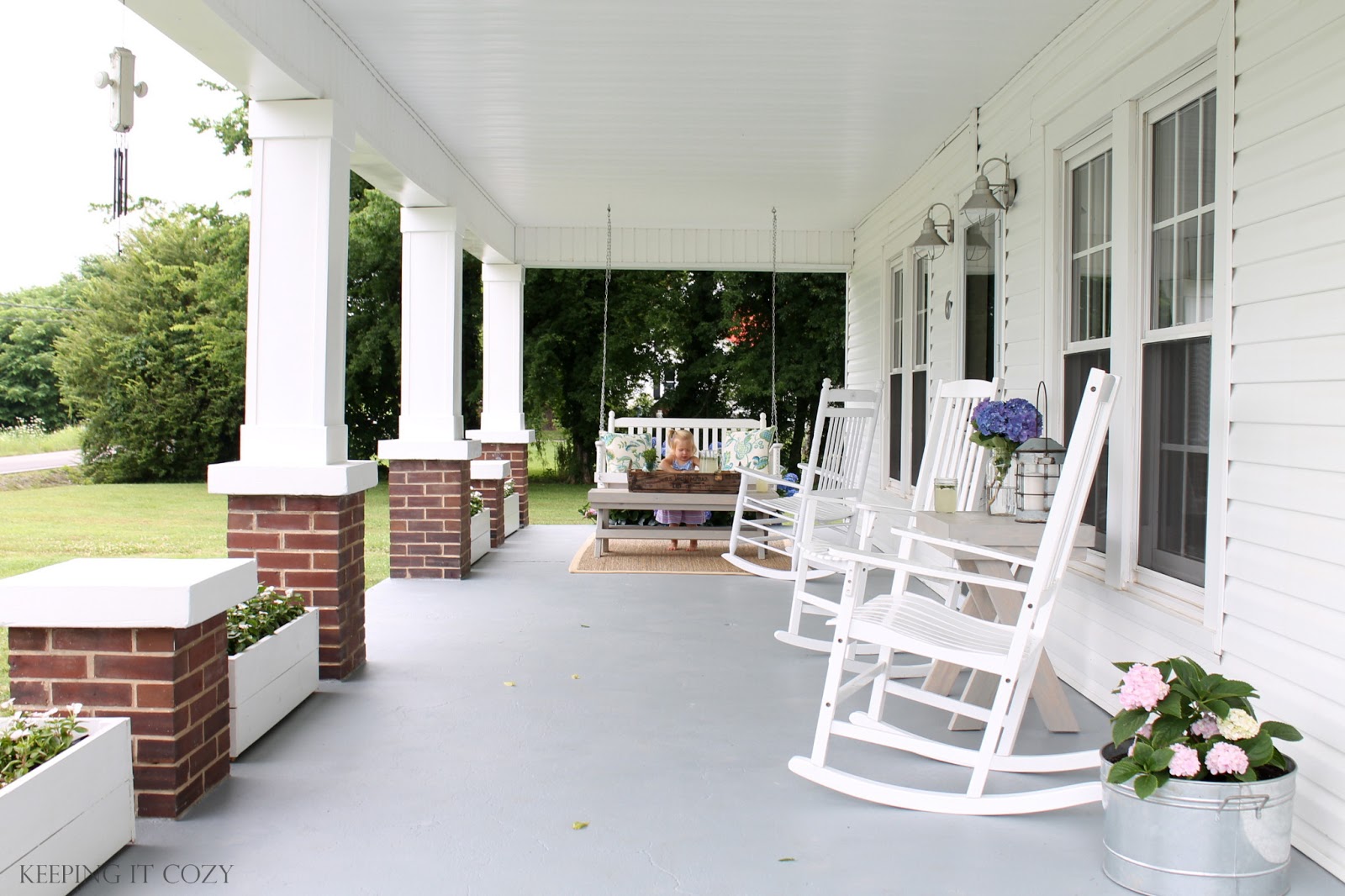 Keeping It Cozy: The Front Porch
