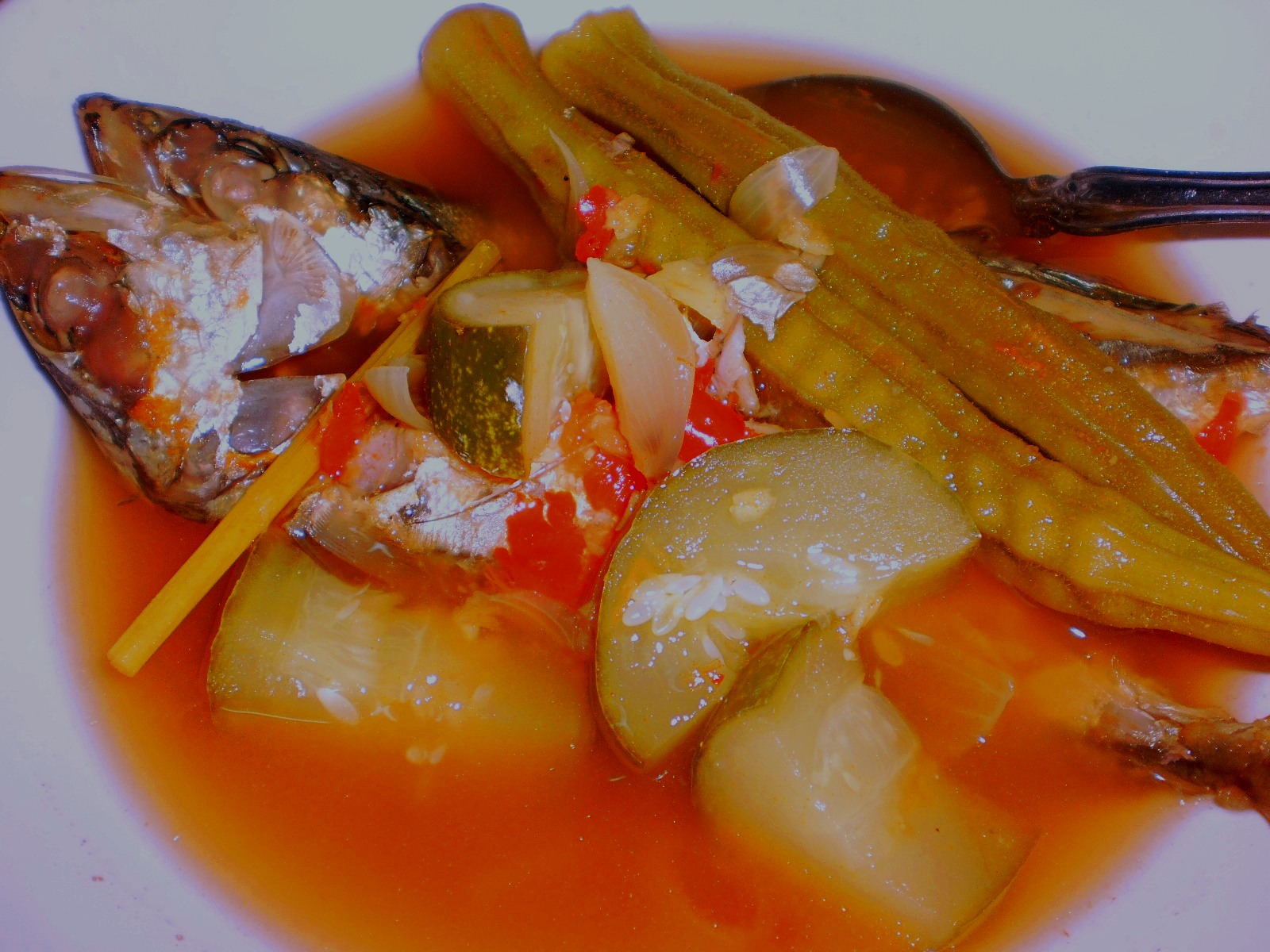 Ikan Kembung Masak Asam Rebus ala