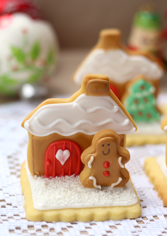 2+stand up gingerbread house sugar cookies