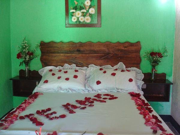 Imagenes para decorar camas y mesas romanticas en san valentin Imagenes para decorar camas y mesas romanticas en san valentin