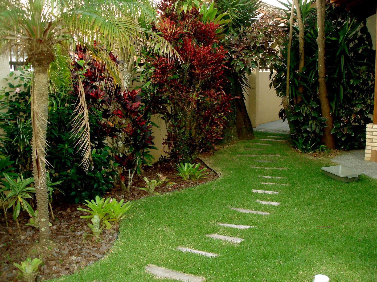 fotos jardins tropicais:TERRA PRETA = Paisagismo+Projetos+Manutenção de Jardins: Projeto e fotos jardins tropicais:TERRA PRETA = Paisagismo+Projetos+Manutenção de Jardins: Projeto e