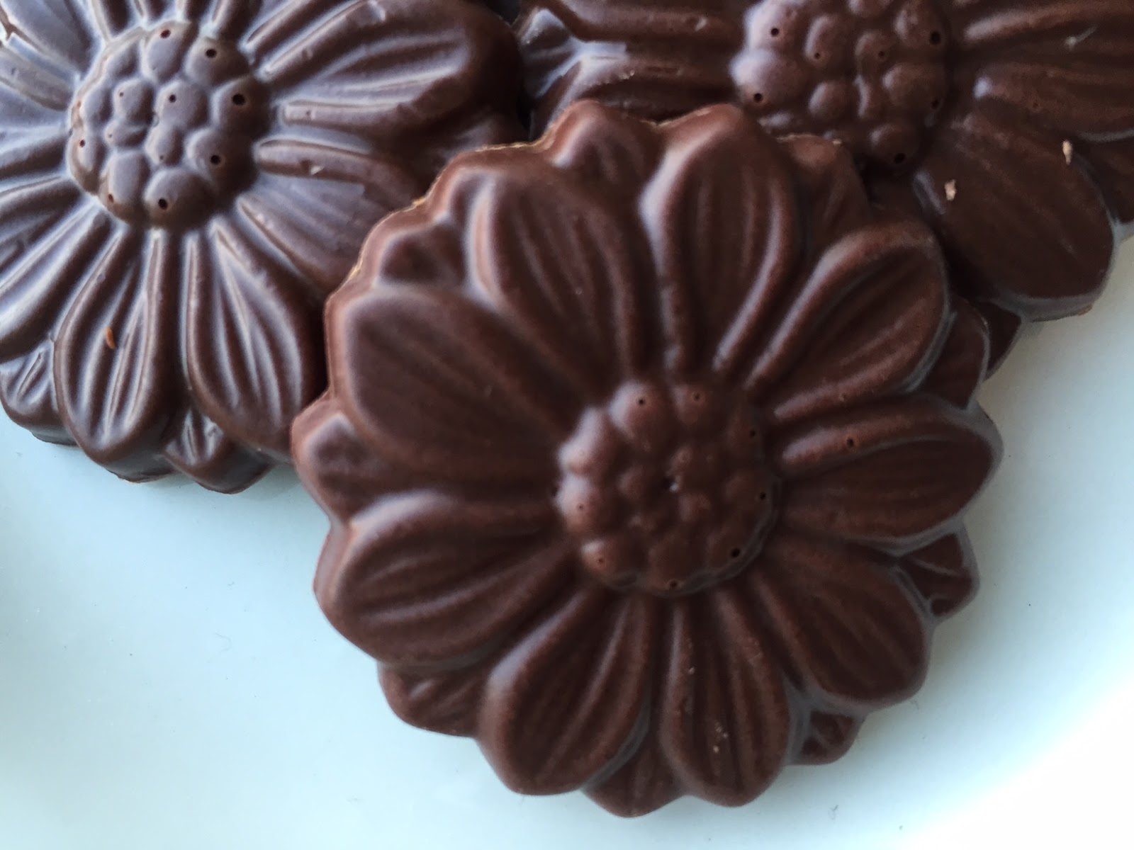 The Ultimate Chocolate Blog DIY Chocolate No Milk Chocolate On Hand