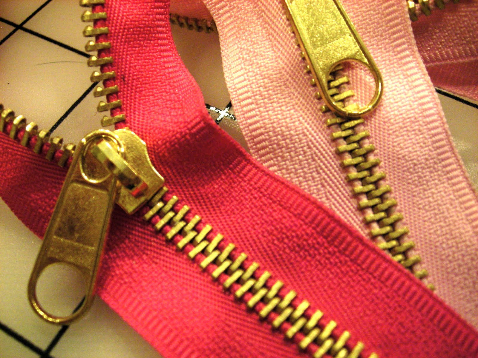 The Zipper Lady Metal Zippers for Zipper Jewelry & Flowers