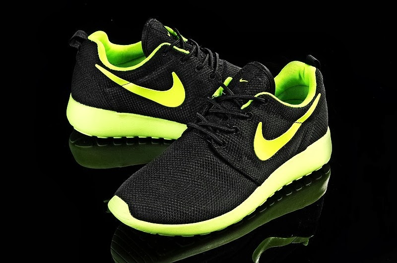 evaunk: Nike Roshe Running Shoe Black/Green