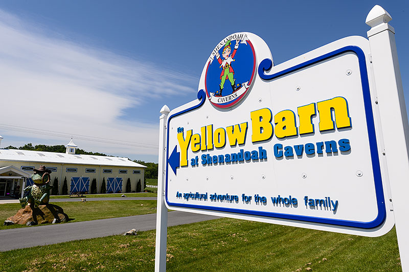 Bubba S Garage Visiting The Yellow Barn At Shenandoah Caverns