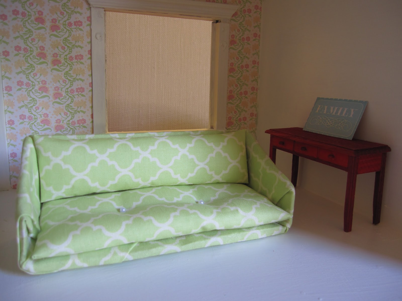 Zah Easy No Sew Dollhouse Couch