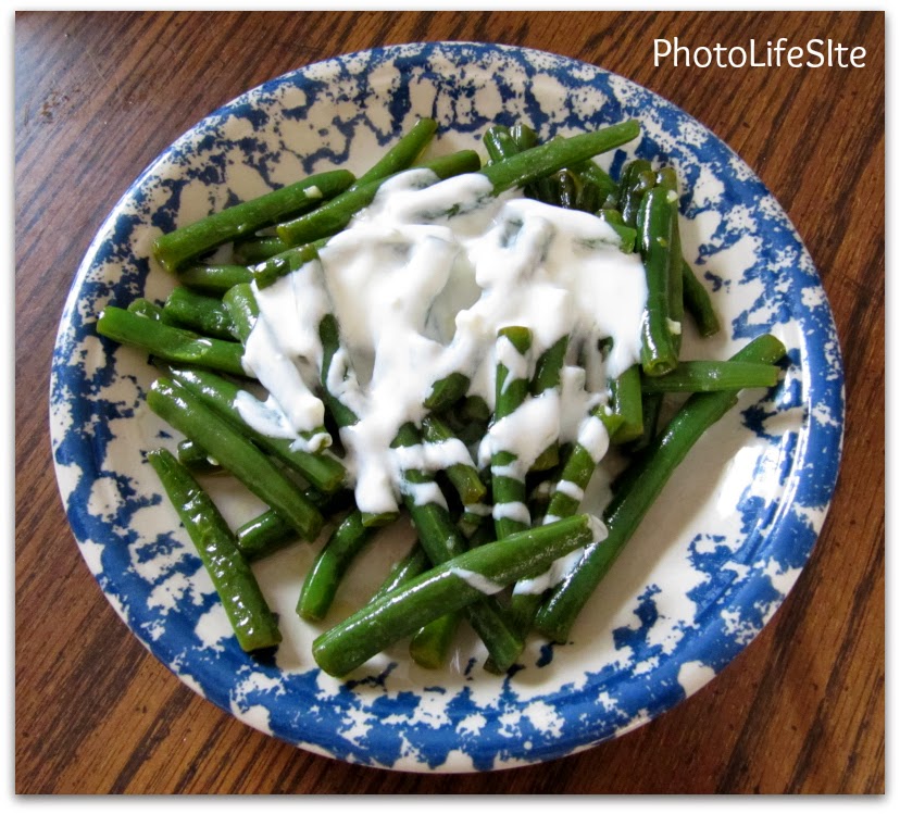 PhotoLifeSite Green Beans With Yogurt Sauce