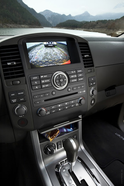 мультимедийная система, парктроник Nissan Pathfinder