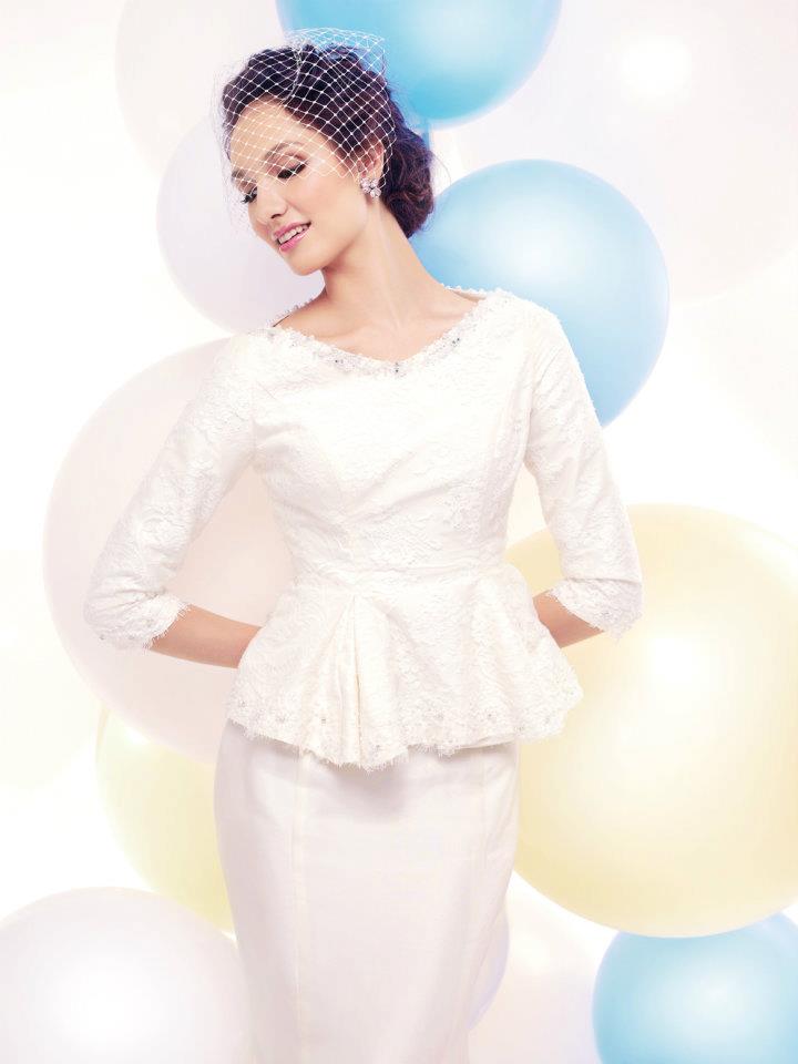ini dari collection airy tale innai red design baju nikah 2013