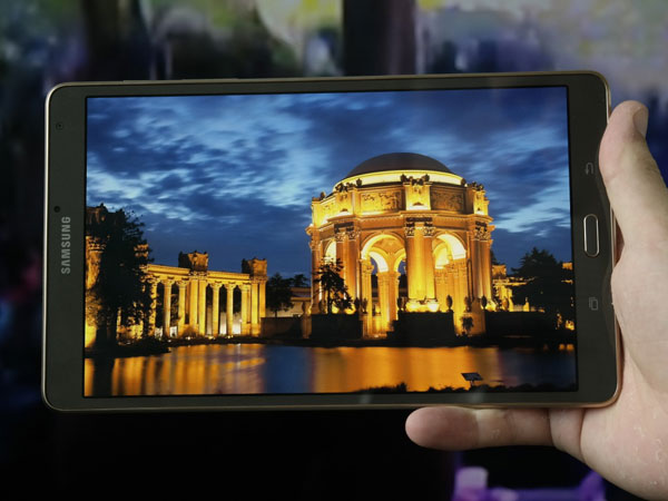 Samsung Galaxy Tab S2 Bakal Lebih Tipis Dari iPad Air 2 Samsung Galaxy Tab S2 Bakal Lebih Tipis Dari iPad Air 2