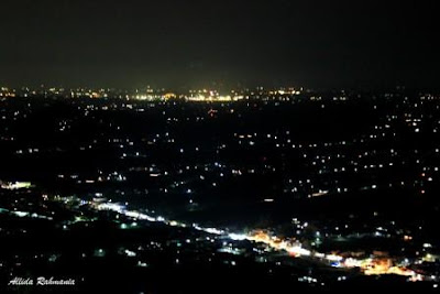 JALAN JALAN YUUKK......: Kelap-kelip malam di bukit ...
