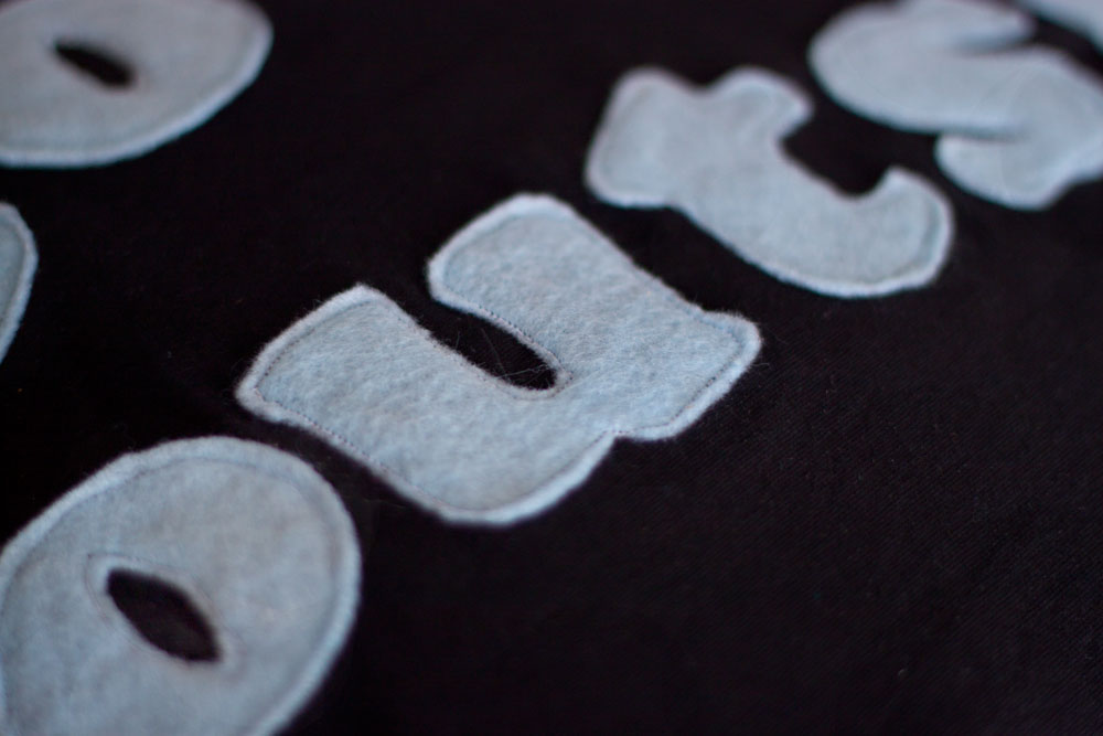 Liz Makes Liz makes a(nother) word pillow