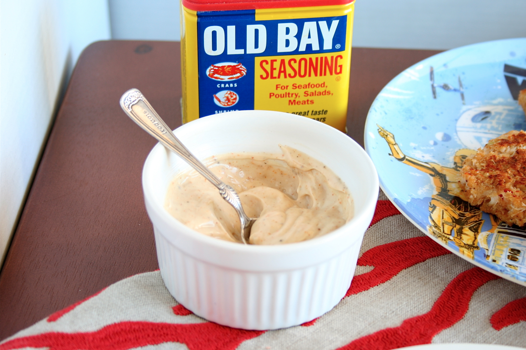 Mama Grubbs Grub BLT Crab Cakes