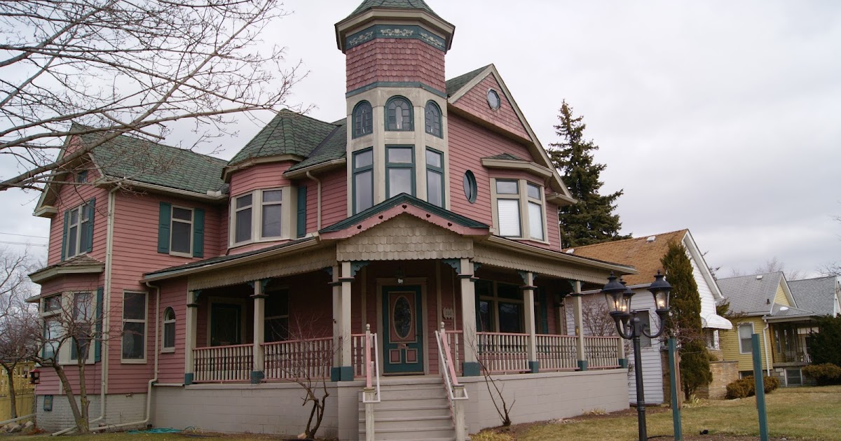 Mrs Black's This n That ENCHANTED Pink Houses