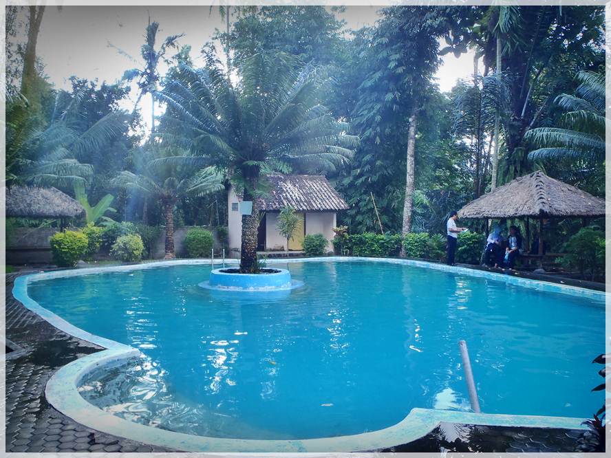 Kolam Renang Teratai, Lombok Barat ~ JALAN JALAN MAKAN MAKAN