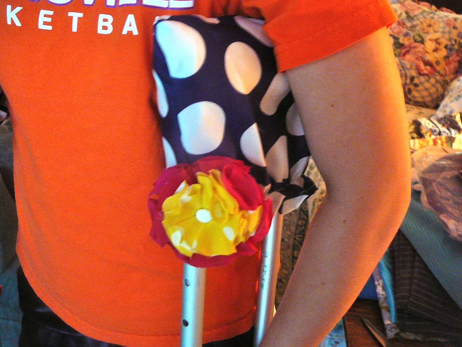 The Hidden Pantry: Padded Crutch Covers, Flowers, & Hair Clip, DIY