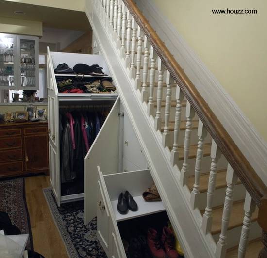 Arquitectura de casas: espacio adicional aprovechado dentro de la ... Escalera diseño Mueble