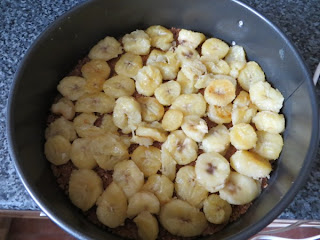 bananas with cheesecake base