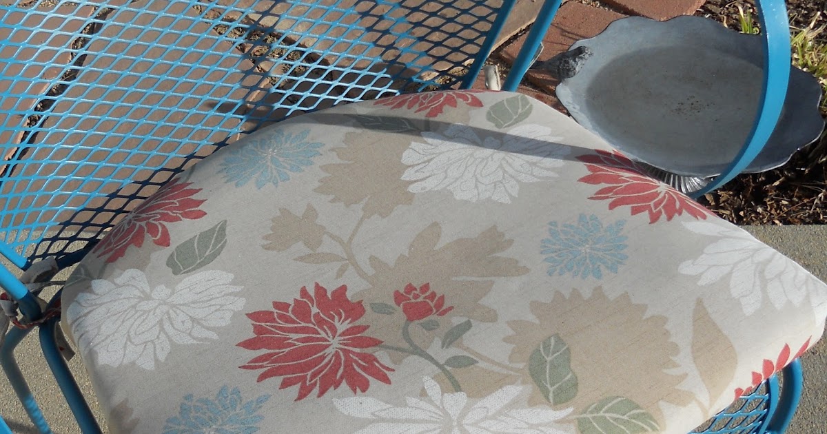Just Another Hang Up How to Recover an Outdoor Patio Cushion