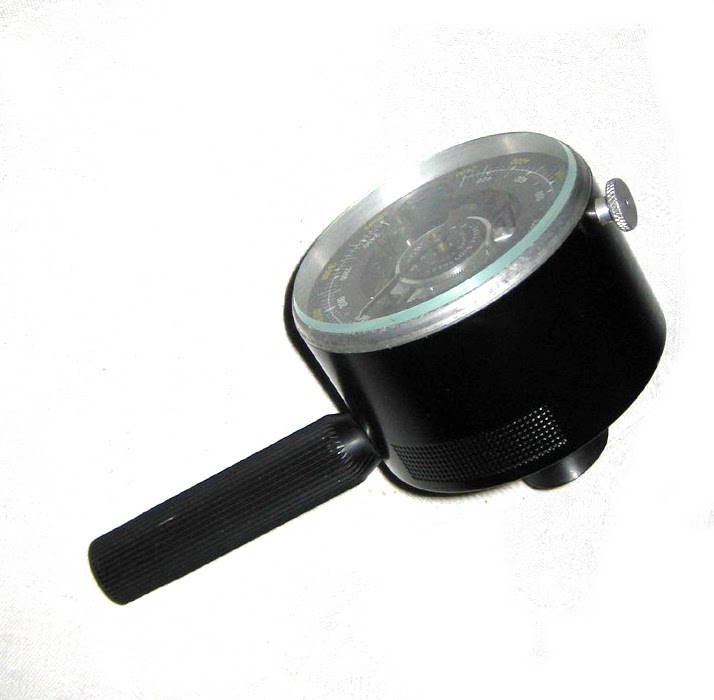 The Velobanjogent The mechanical stroboscope..................