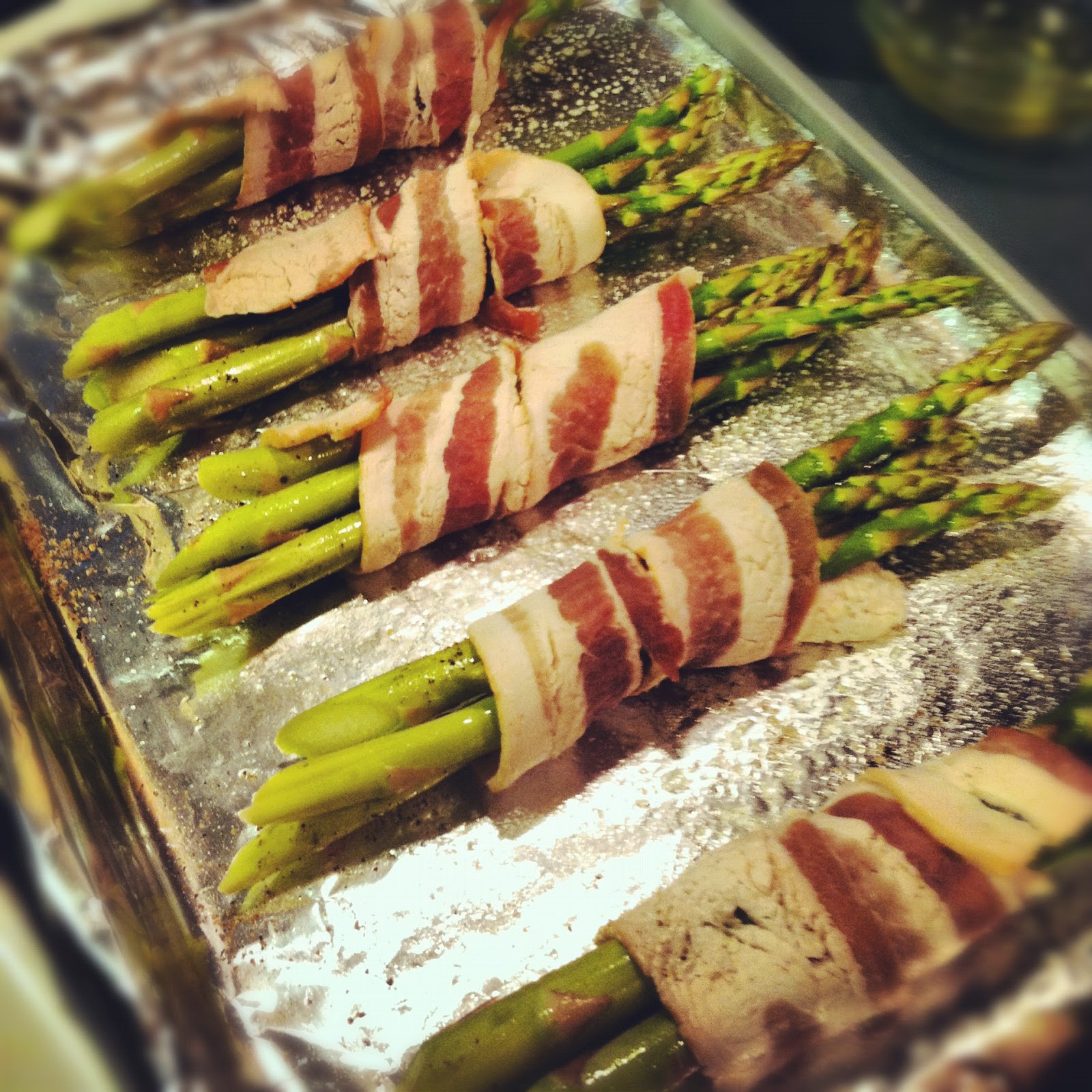 maple bacon wrapped asparagus + recipe Dearie