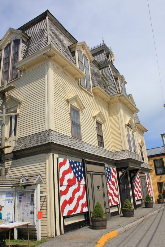 Thursday's Child vinalhaven 3 a walk to town and new discoveries