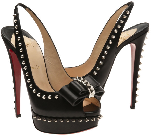 spooky shoes price - PoshTheSocialite: Christina Aguilera Rockin\u0026#39; Christian Louboutin ...