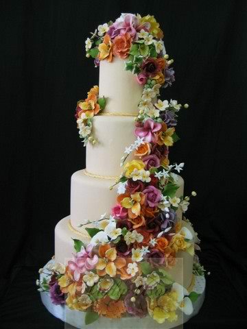 Philippine Wedding Trends: Summer Wedding Cakes