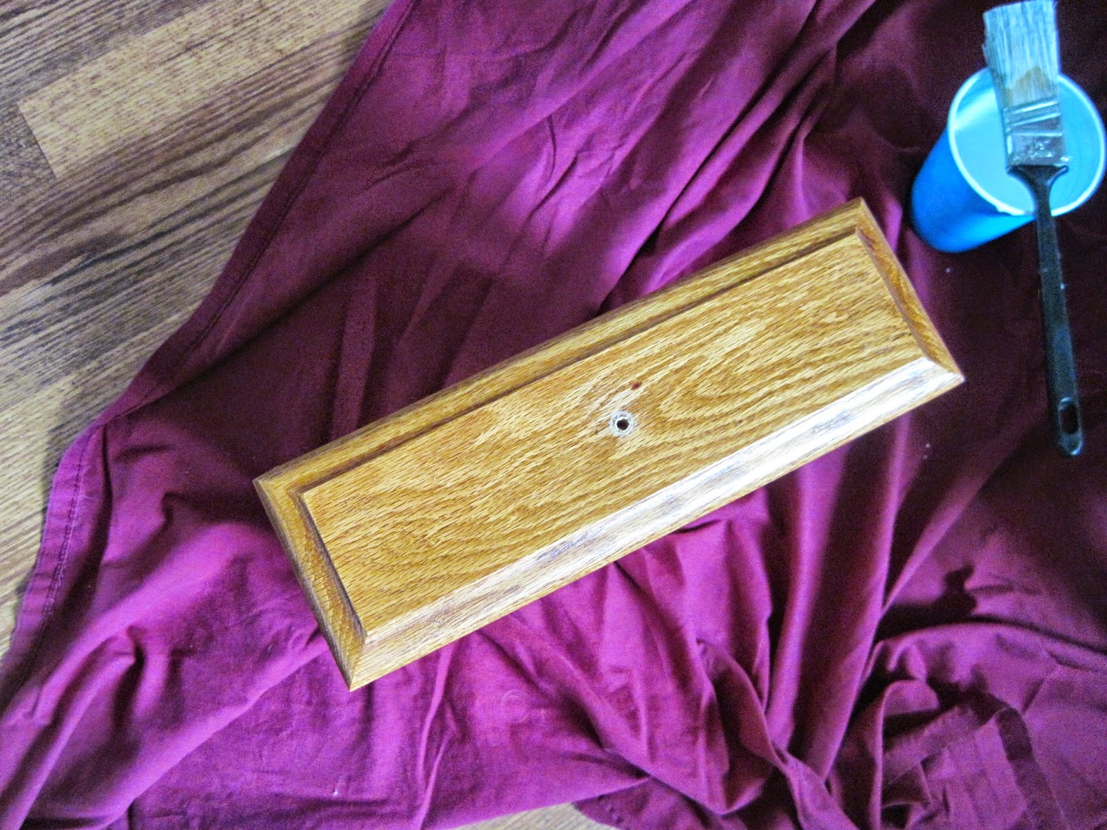 Painting a Console Table Pallet and Pantry