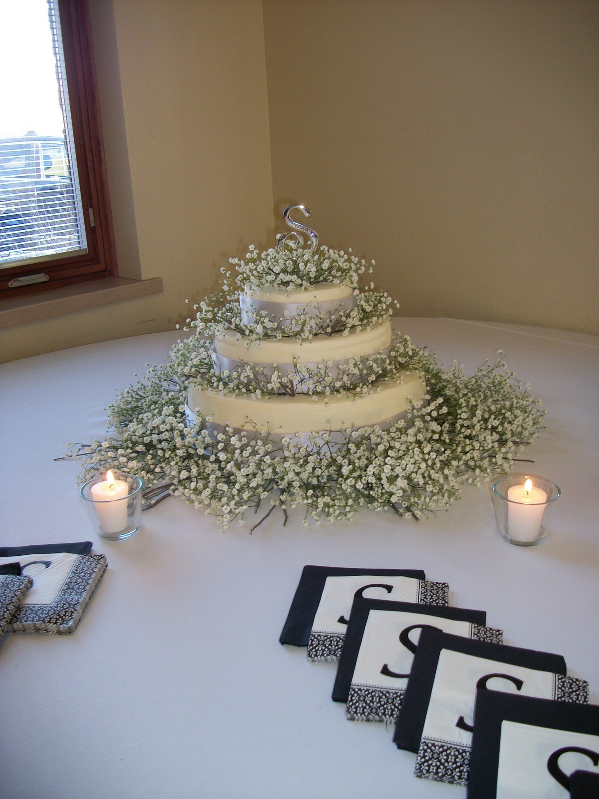 scratchbaker Jodie's Baby Breath and Sticks Wedding Cake