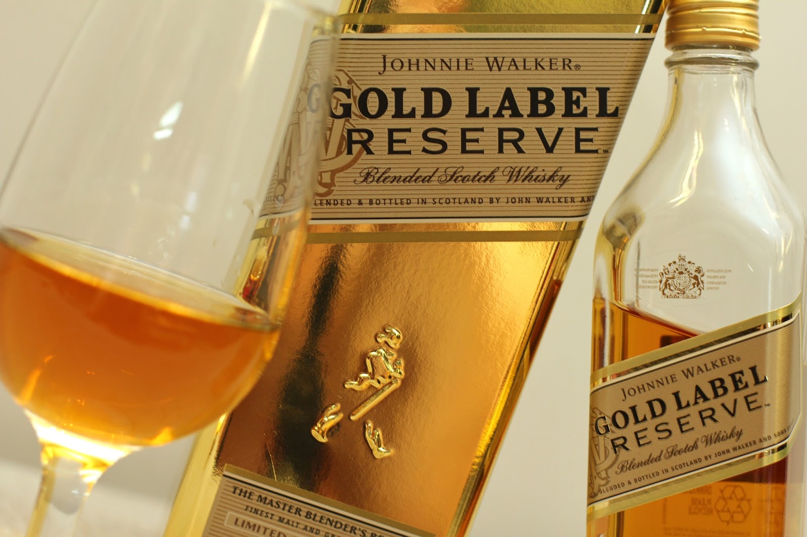 Whisky Capital Johnnie Walker Gold Label Reserve Tudo que Reluz