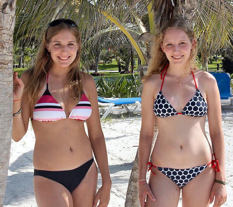 hot bikini girls hot bikini girls