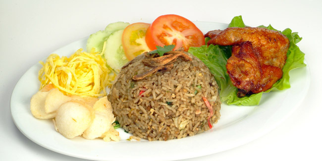 nasi-goreng-ireng-nasi-goreng-kluwek.jpg