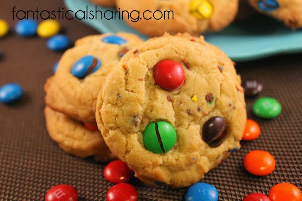 Soft & Chewy M&M Cookies | Perfectly soft, perfectly chewy and packed with M&Ms #cookies