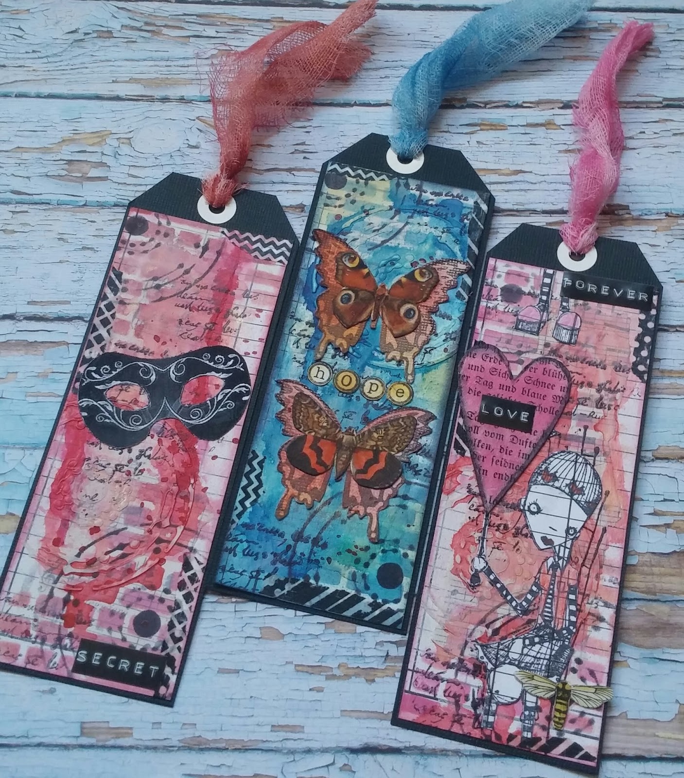 My journey through the Scrapbookworld... *Mixed Media Bookmarks about