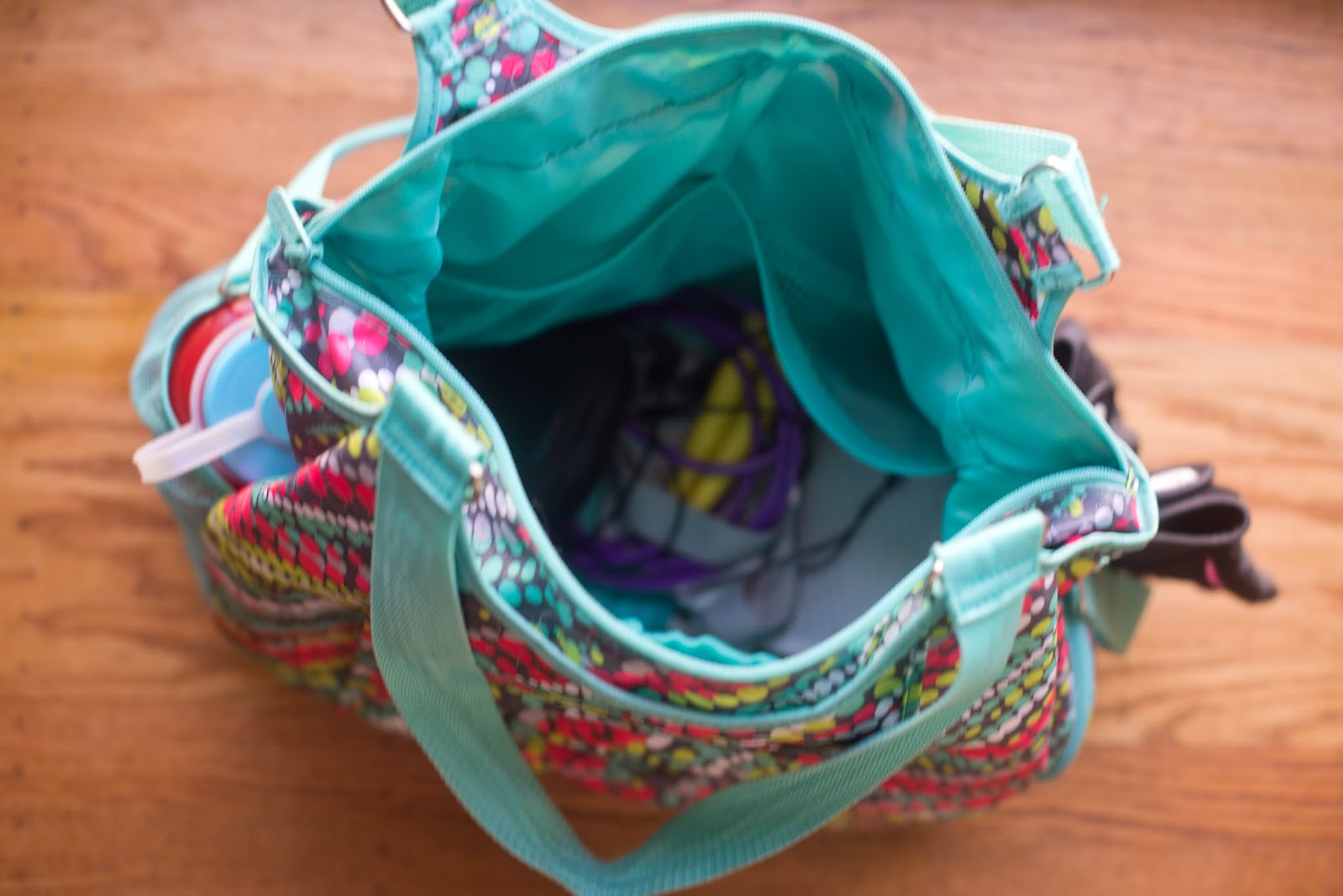 Domestic Fashionista What's In My Gym Bag