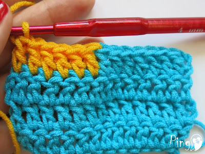 Changing Yarn in Double Crochet - step by step instruction by Pingo - The Pink Penguin