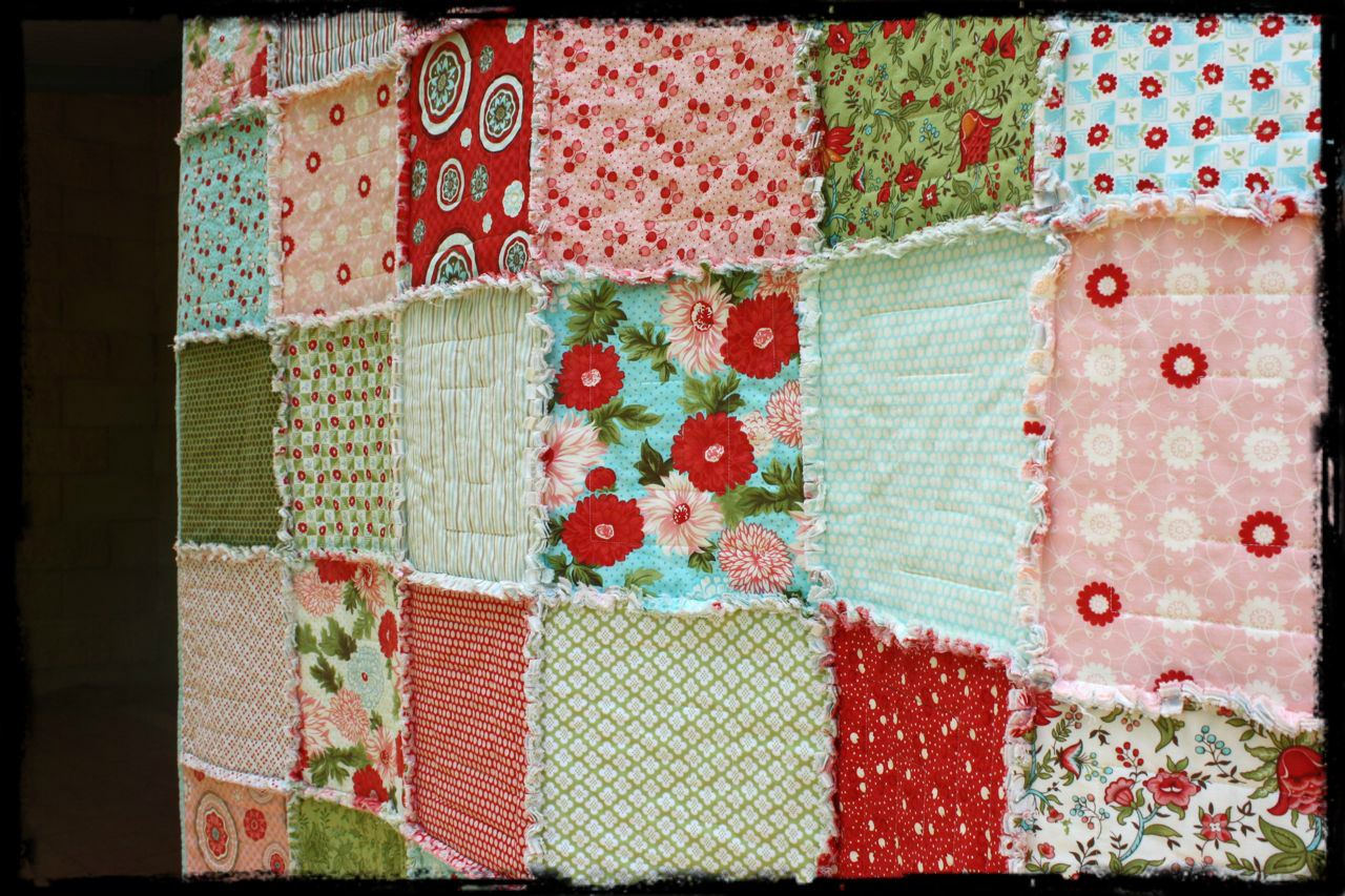 Simple Country Living. Scrappy, Frayed Edged Lovlieness.