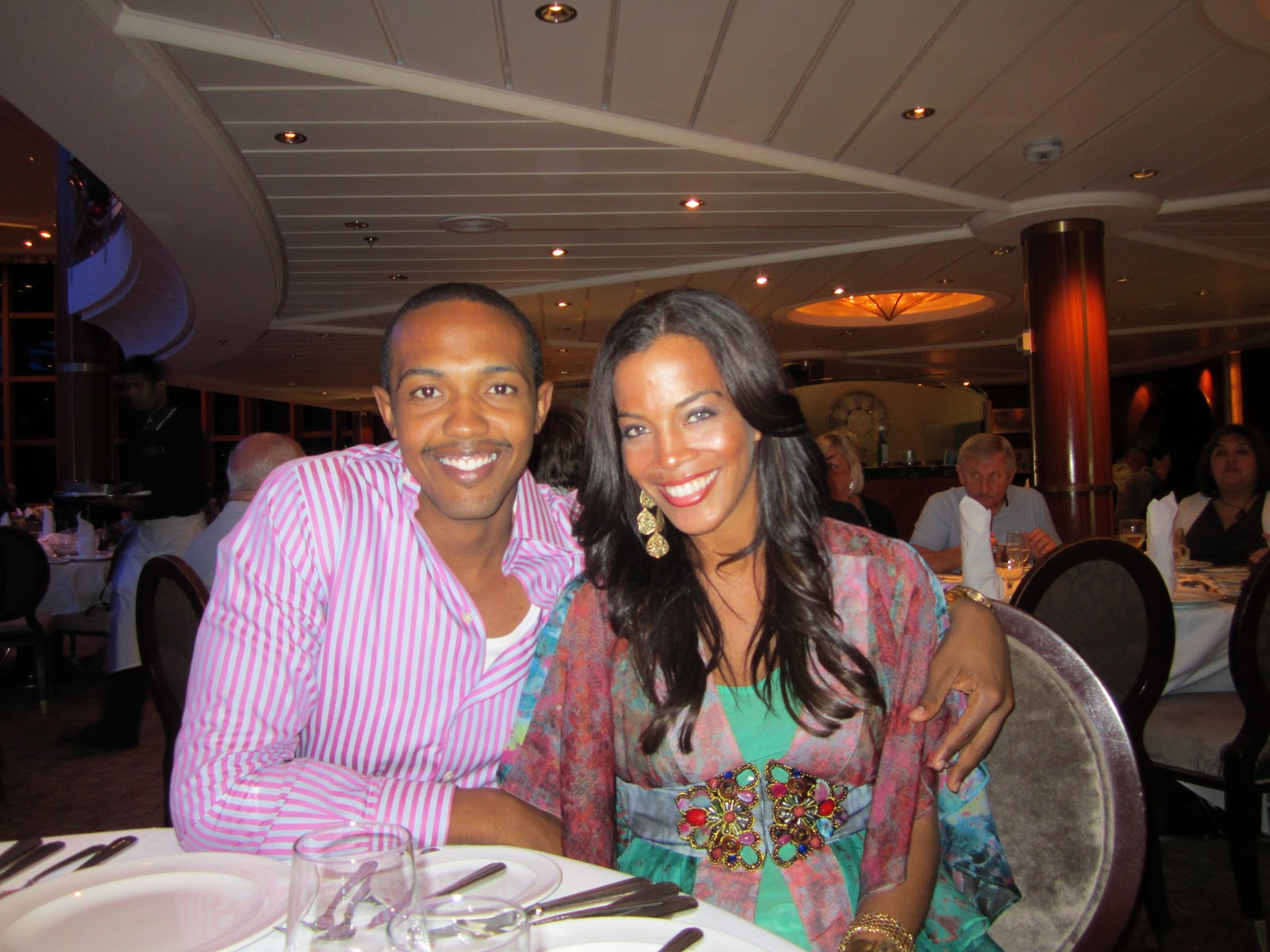 He’s JUST Not That Into You – Heather Lindsey