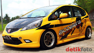 Modifikasi Cuting Stiker Mobil