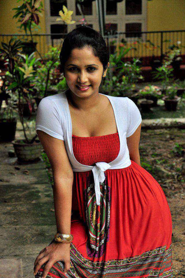 Lanka actress photos