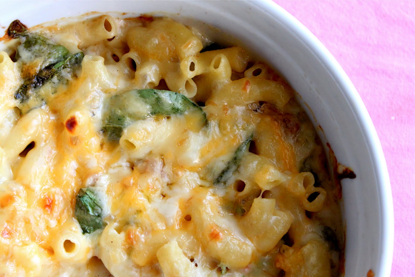 A Bountiful Kitchen Smoked Gouda Mac and Cheese with Sun Dried Tomatoes and Spinach