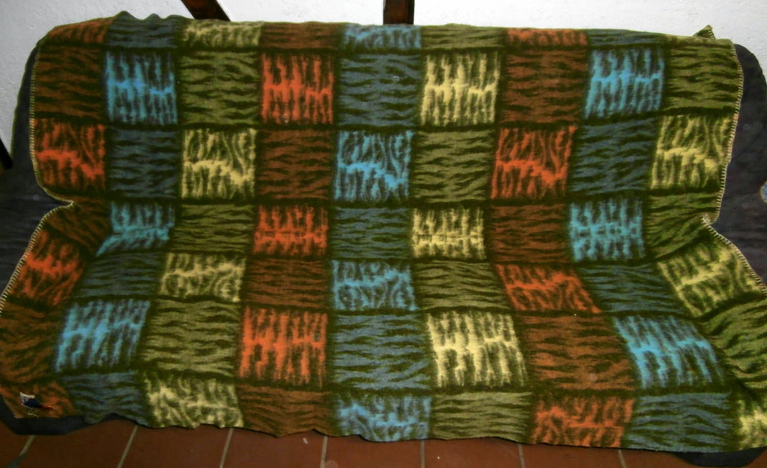 Vintage Retro Blankets Museum Blankets from the '50s, '60s and '70s a