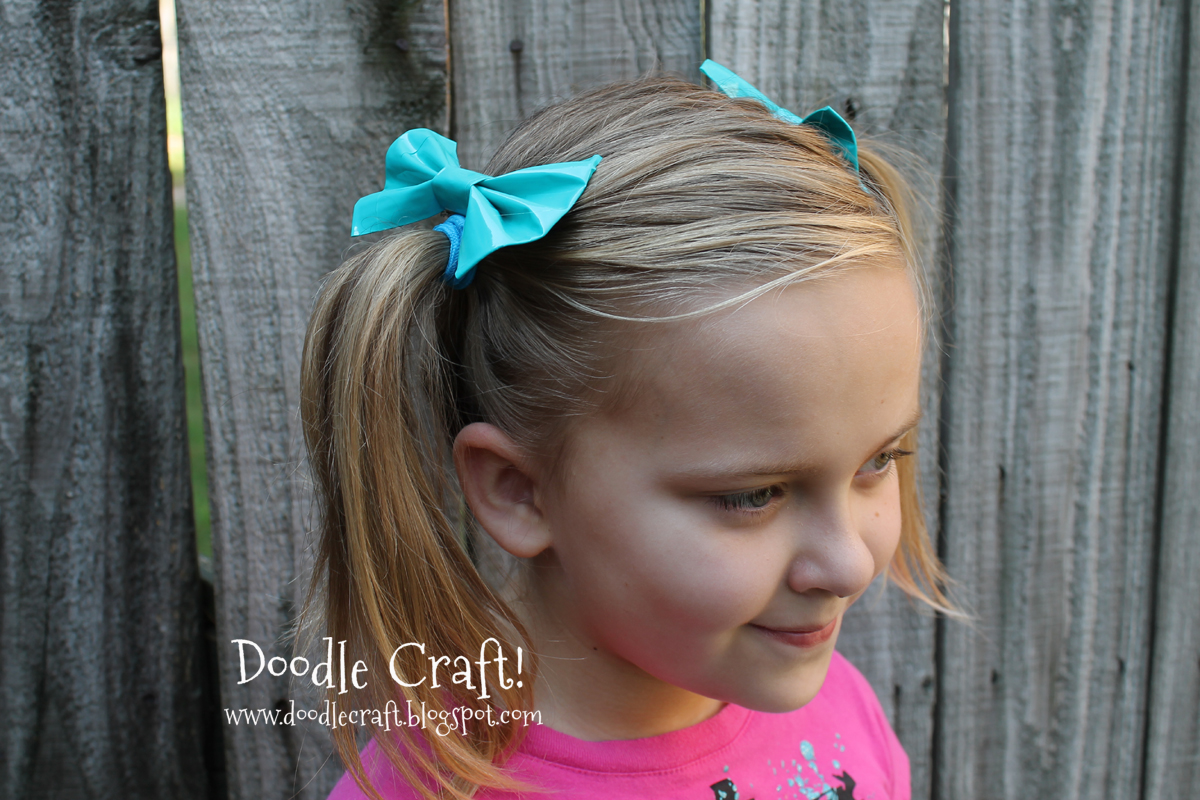 http://4.bp.blogspot.com/-GKt1-_y6GH0/UD9yNAsbFjI/AAAAAAAAMVI/twXr9_X7SIw/s1600/pigtails+and+duct+tape+bows+5.jpg