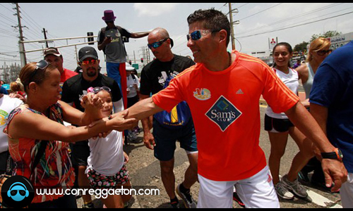 Daddy Yankee junto con De La Ghetto apoyan a Raymond Arrieta