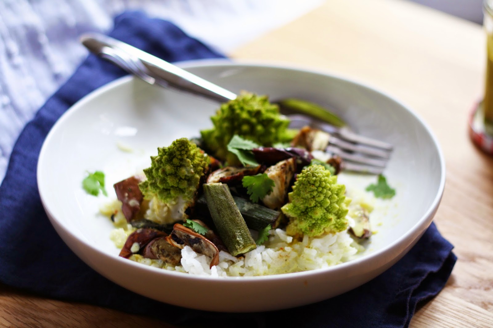 green curry with okra, eggplant + romanesco // sevengrams
