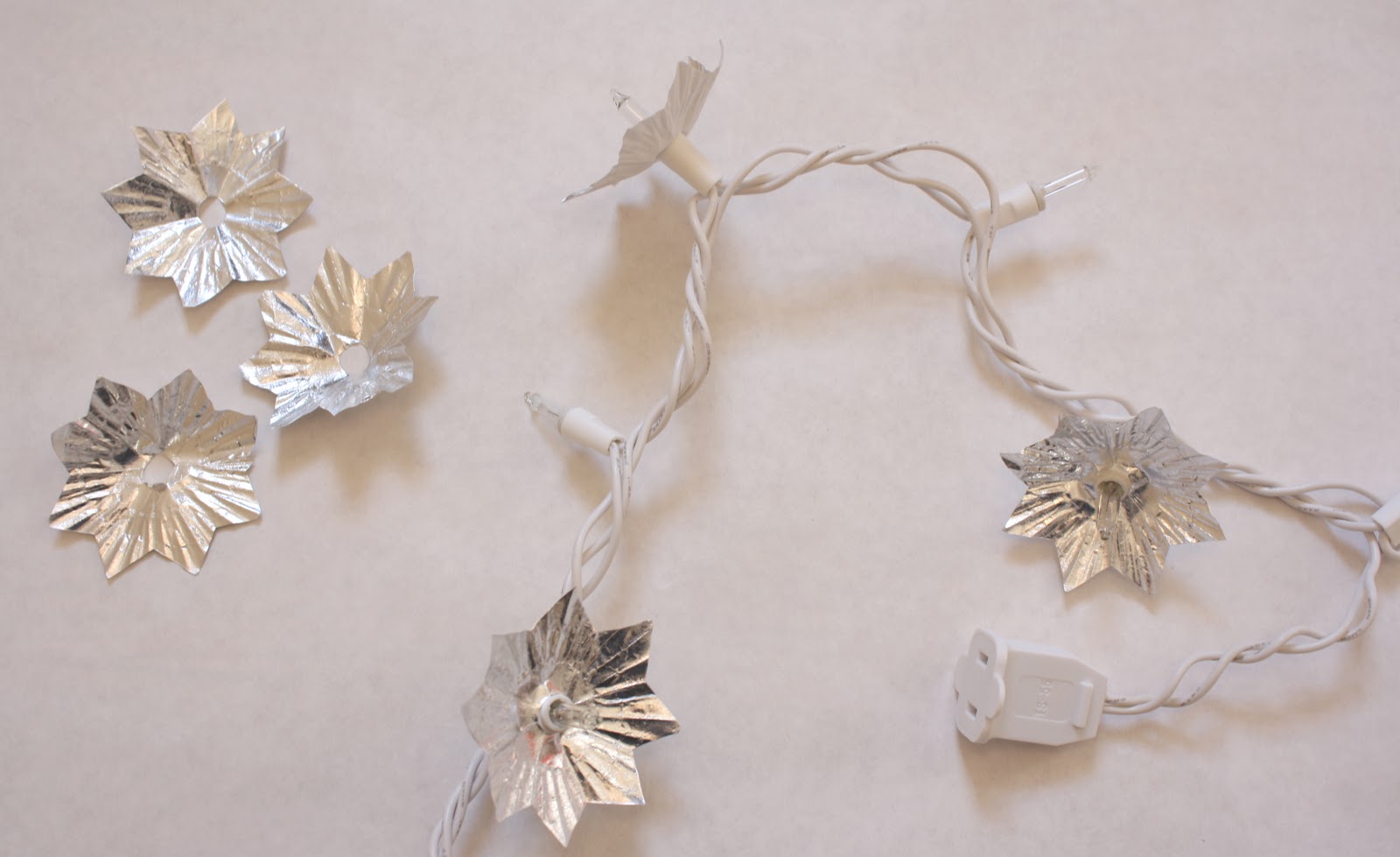 Meet Me in Philadelphia Christmas Craft 3 Foil Christmas Light Liners