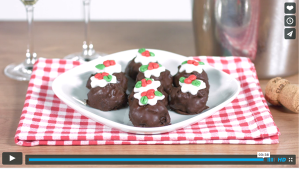 christmas baking: mini chocolate christmas pudding bites
